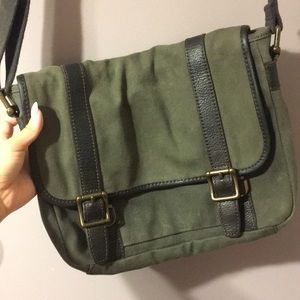 Fossil Men’s Mini Canvas Messenger Bag